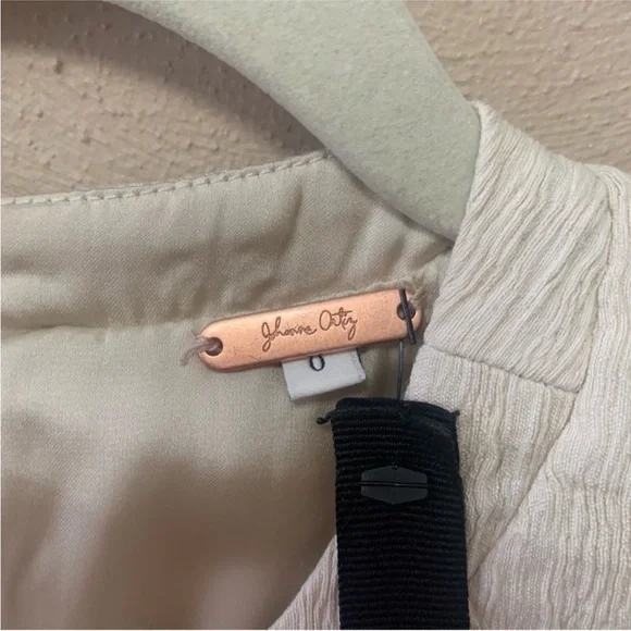 Johanna Ortiz Amor Es Belted Textured Crepe Top Cream White Beige Size 0 New NWT - Picture 9 of 12